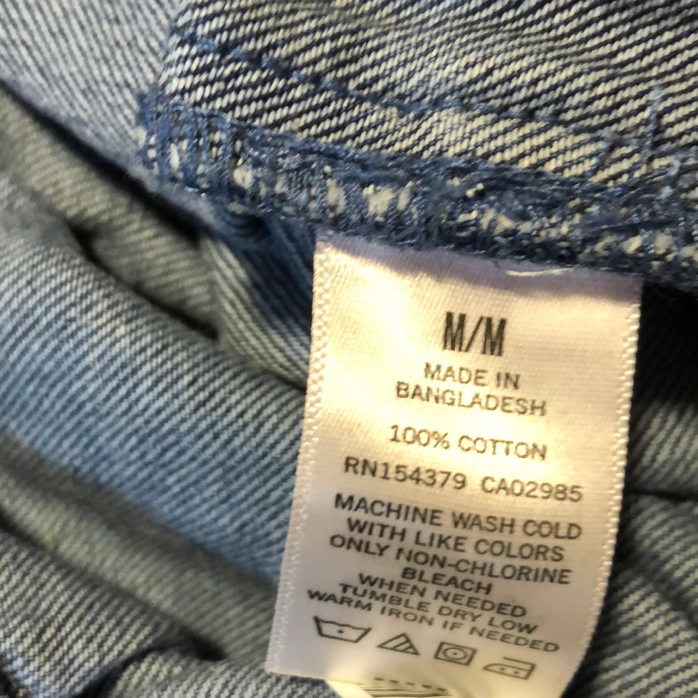 HIGHWAISTED Shorts. - Picture 4 of 4